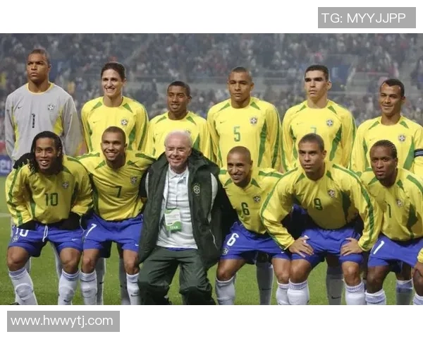 《世界杯历史上的传奇瞬间与精彩赛事回顾：足球世界的巅峰对决》