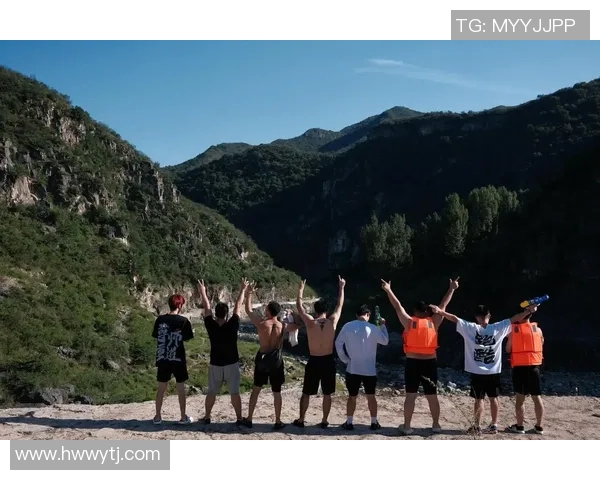 从勇敢一跃到完美入水探秘跳水运动背后的力量与艺术 从勇敢一跃到完美入水探秘跳水运动背后的力量与艺术