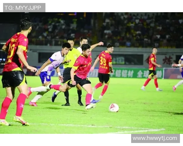 广东宏远强强对话激烈对阵焦点之战引爆全场激情与球迷热情