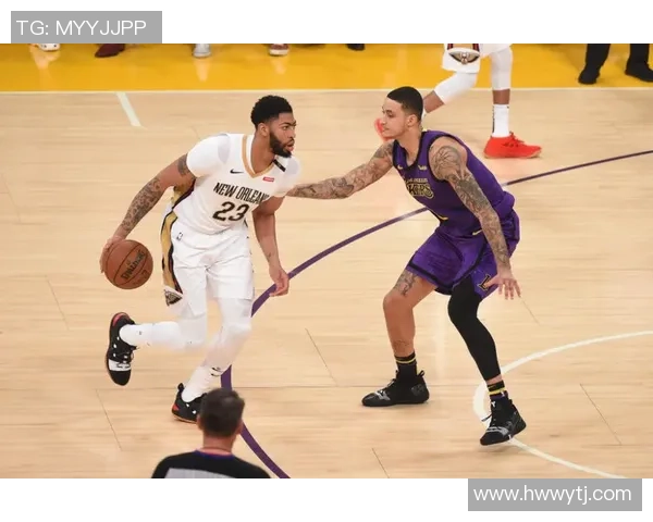 安东尼戴维斯如何在NBA赛场上不断突破自我成为顶级球员的传奇之路